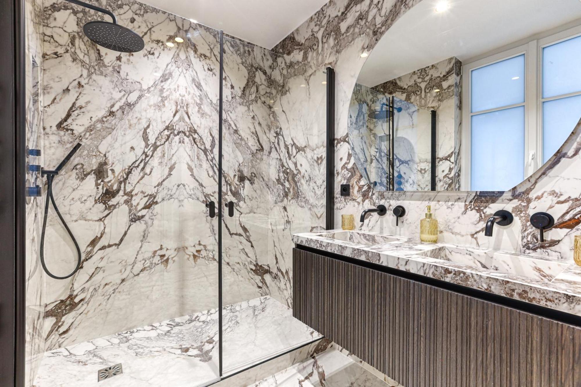 Elegant Luxury Apartment For 6 On Champs-Elysees 파리 외부 사진